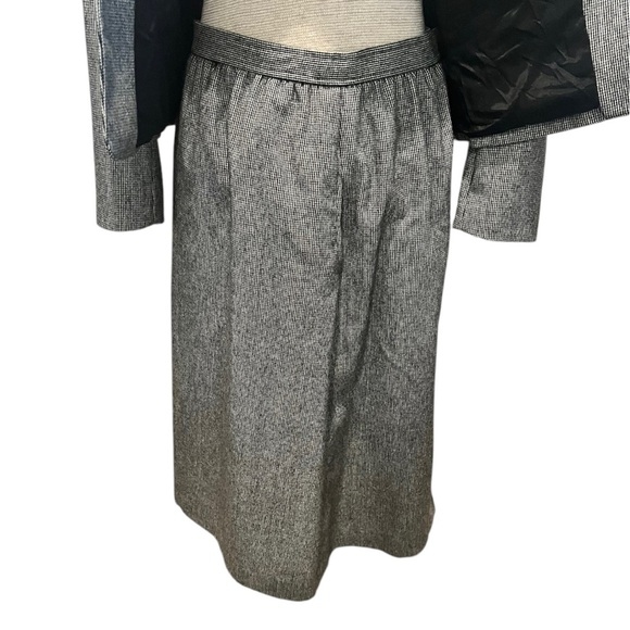 Vintage Evan Picone Womens Wool Skirt and Jacket Business Suit small/ medium - Picture 4 of 14